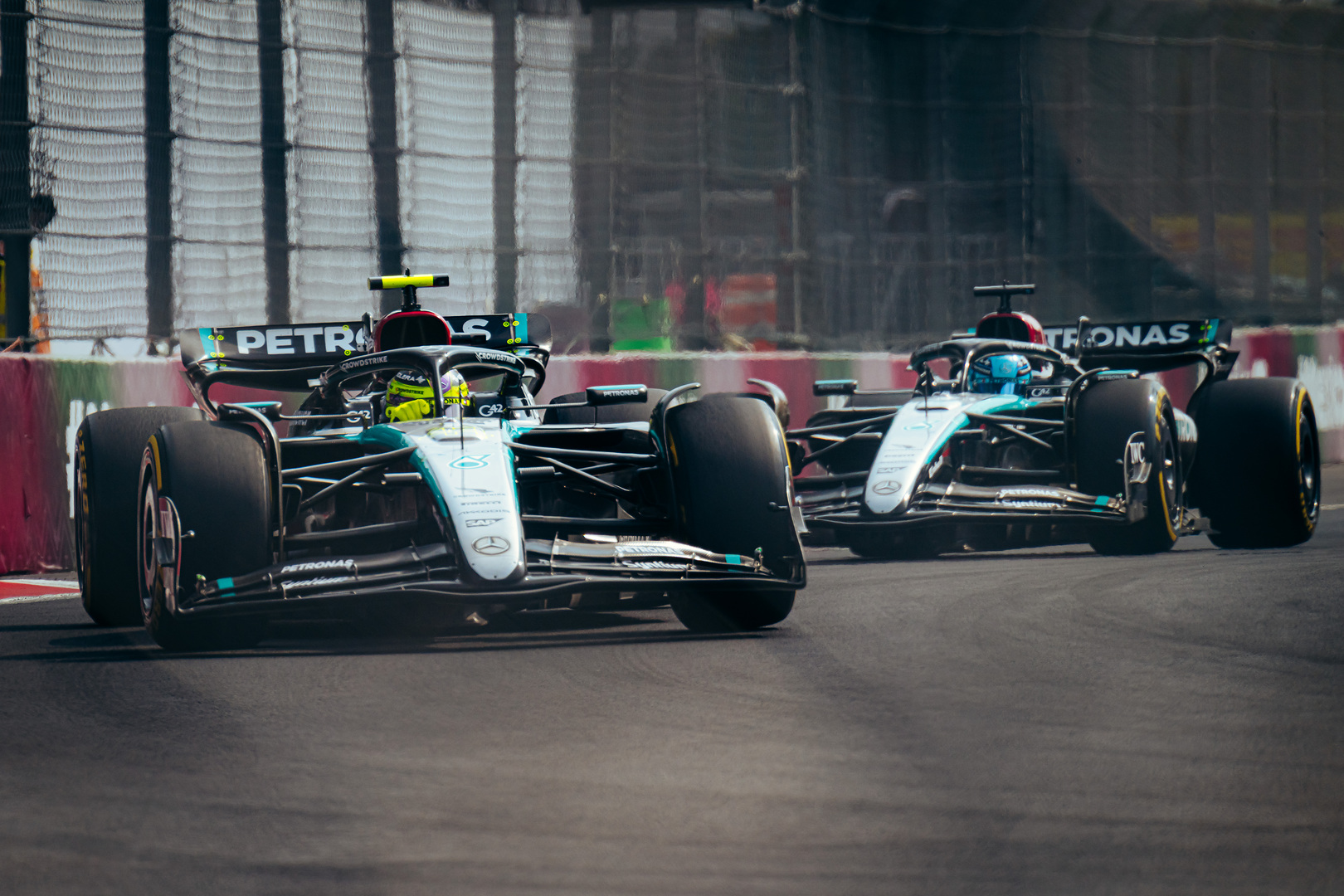 Russell’s race performance compromised by front wing damage
