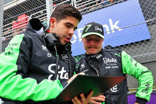 Valtteri Bottas (FIN) Sauber on the grid.
03.11.2024. Formula 1 World Championship, Rd 21, Brazilian Grand Prix, Sao Paulo, Brazil, Race Day.
- www.xpbimages.com, EMail: requests@xpbimages.com &copy; Copyright: Batchelor / XPB Images