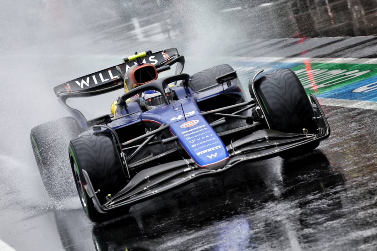 Franco Colapinto (ARG) Williams Racing FW46 makes a pit stop.
03.11.2024. Formula 1 World Championship, Rd 21, Brazilian Grand Prix, Sao Paulo, Brazil, Race Day.
- www.xpbimages.com, EMail: requests@xpbimages.com © Copyright: Batchelor / XPB Images