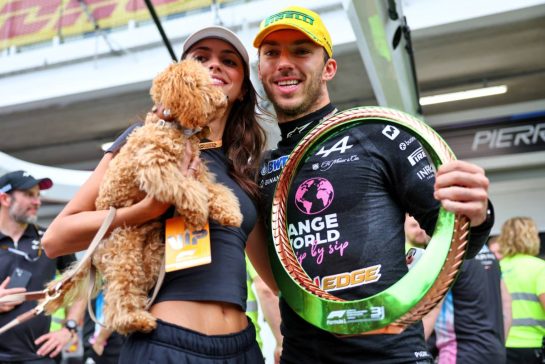 Pierre Gasly (FRA) Alpine F1 Team celebrates his third position with his girlfriend Kika Cerqueira Gomes (POR).
03.11.2024. Formula 1 World Championship, Rd 21, Brazilian Grand Prix, Sao Paulo, Brazil, Race Day.
- www.xpbimages.com, EMail: requests@xpbimages.com &copy; Copyright: Batchelor / XPB Images
