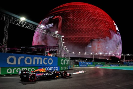 Max Verstappen (NLD) Red Bull Racing RB20.
21.11.2024. Formula 1 World Championship, Rd 22, Las Vegas Grand Prix, Las Vegas, Nevada, USA, Practice Day
- www.xpbimages.com, EMail: requests@xpbimages.com &copy; Copyright: Charniaux / XPB Images