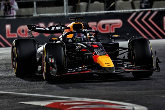 Max Verstappen (NLD) Red Bull Racing RB20.
21.11.2024. Formula 1 World Championship, Rd 22, Las Vegas Grand Prix, Las Vegas, Nevada, USA, Practice Day
- www.xpbimages.com, EMail: requests@xpbimages.com &copy; Copyright: Charniaux / XPB Images