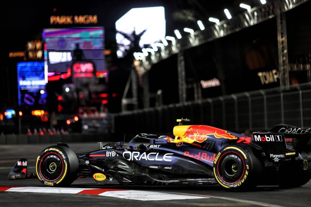 Sergio Perez (MEX) Red Bull Racing RB20. 21.11.2024. Formula 1 World Championship, Rd 22, Las Vegas Grand Prix, Las Vegas, Nevada, USA, Practice Day - www.xpbimages.com, EMail: requests@xpbimages.com &copy; Copyright: Charniaux / XPB Images