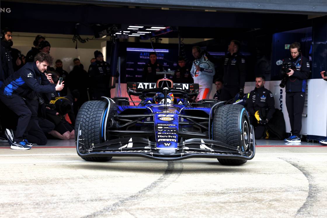 Launch Gallery: More images of Williams’ FW47