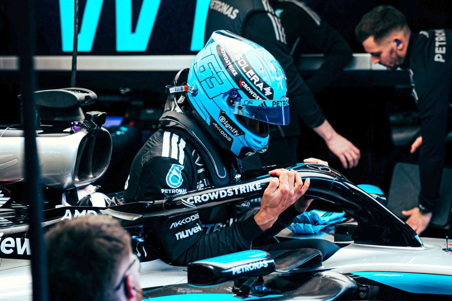 Russell: ‘Quite a stretch’ to see Mercedes winning F1 title in 2025