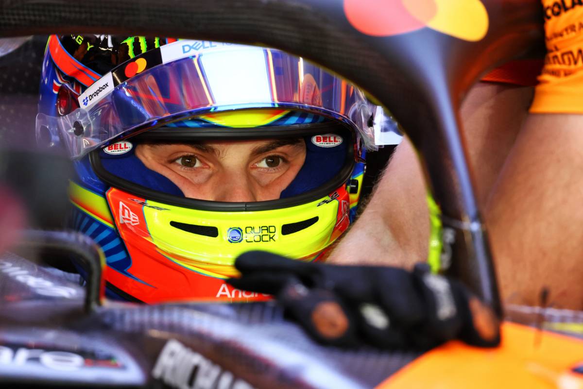 McLaren commits to Piastri with multi-year contract extension