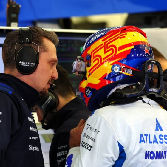 Sainz calls for changes to F1 testing: More track, less sim