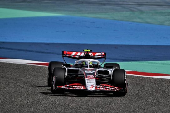 Oliver Bearman (GBR) Haas VF-25.
28.02.2025. Formula 1 Testing, Sakhir, Bahrain, Day Three.
- www.xpbimages.com, EMail: requests@xpbimages.com &copy; Copyright: Price / XPB Images