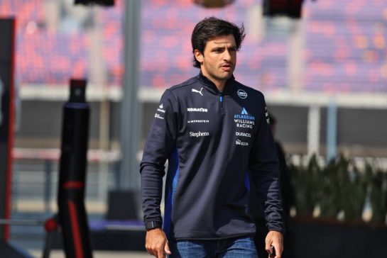 Carlos Sainz (ESP) Atlassian Williams Racing.
20.03.2025. Formula 1 World Championship, Rd 2, Chinese Grand Prix, Shanghai, China, Preparation Day.
- www.xpbimages.com, EMail: requests@xpbimages.com © Copyright: Bearne / XPB Images