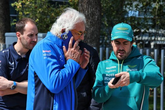 (L to R): Oliver Oakes (GBR) Alpine F1 Team Team Principal; Flavio Briatore (ITA) Alpine F1 Team Executive Advisor; and Fernando Alonso (ESP) Aston Martin F1 Team.
20.03.2025. Formula 1 World Championship, Rd 2, Chinese Grand Prix, Shanghai, China, Preparation Day.
- www.xpbimages.com, EMail: requests@xpbimages.com © Copyright: Moy / XPB Images