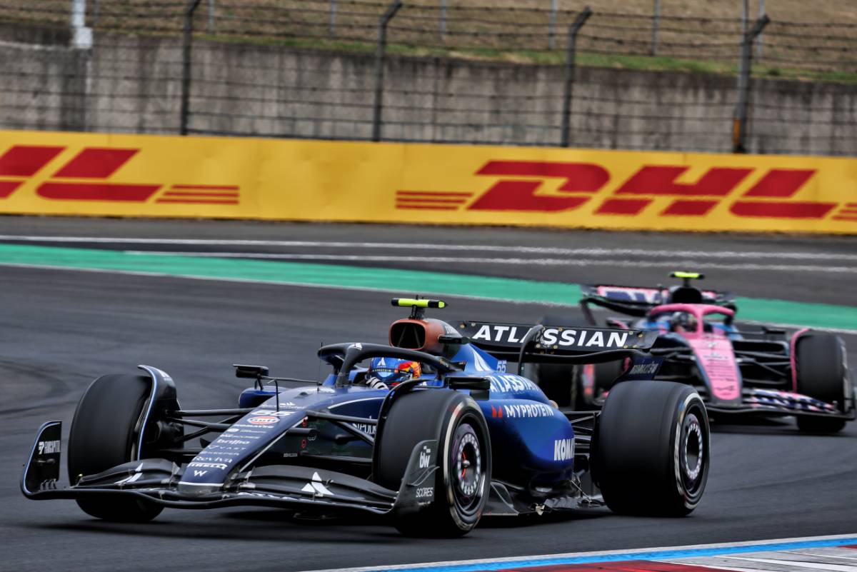 Sainz scrambling to understand vanishing Williams pace