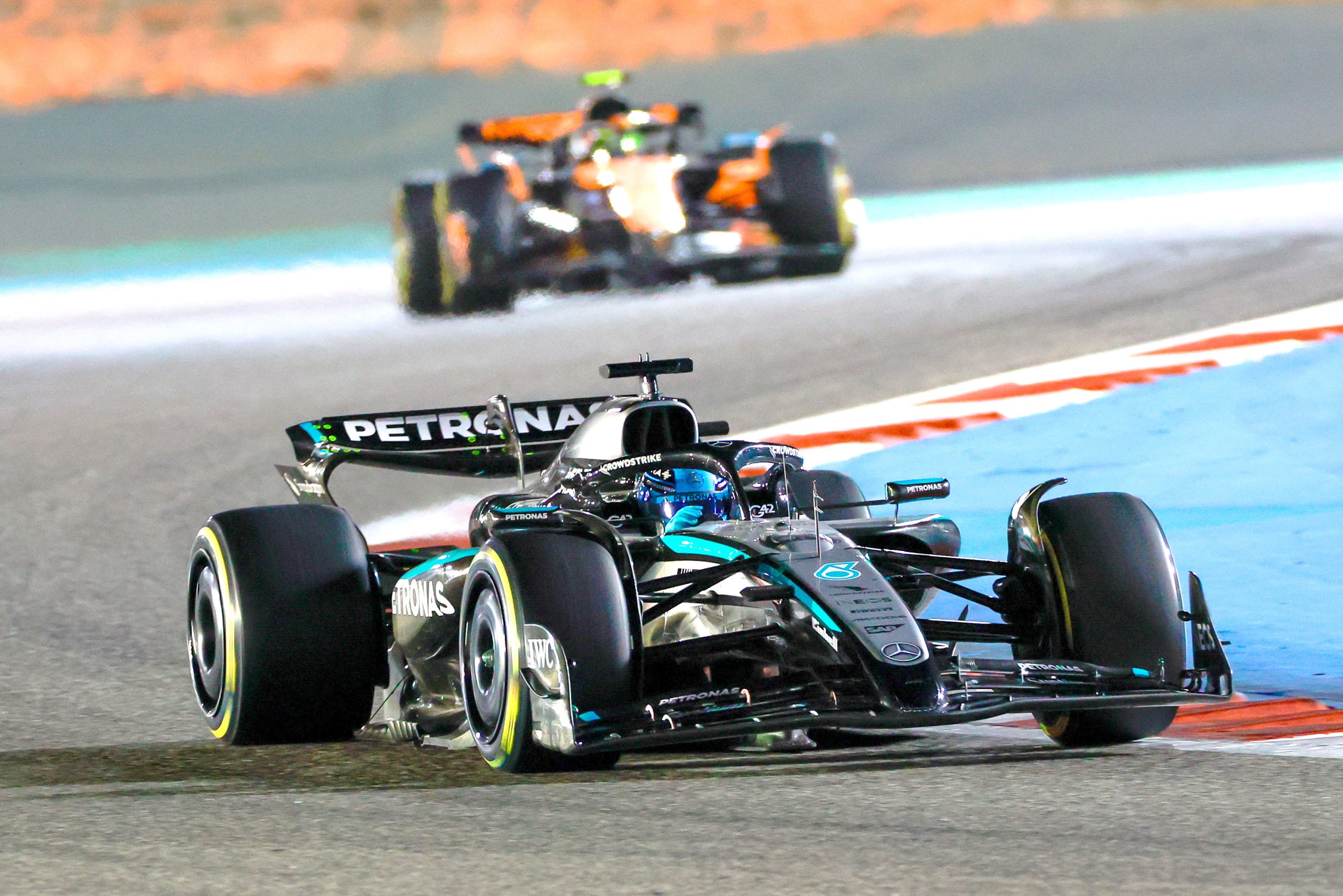 Wolff lauds Russell’s ‘unbelievable’ Bahrain drive amid setbacks