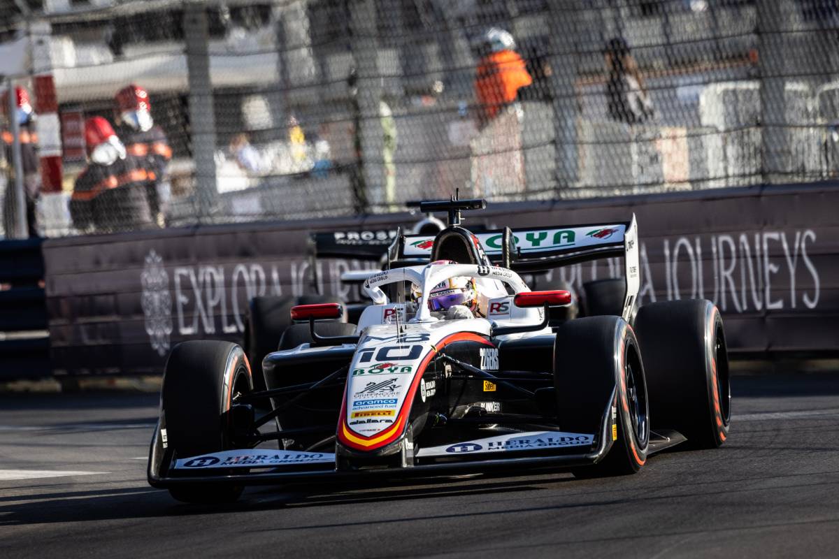 Aston Martin launches F1 Driver Academy, presents first recruit