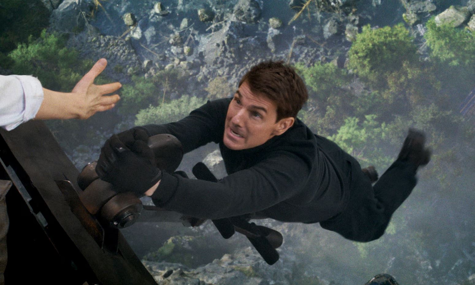 Kosinski says Pitt a safer choice than ‘scary’ Cruise for ‘F1’ movie