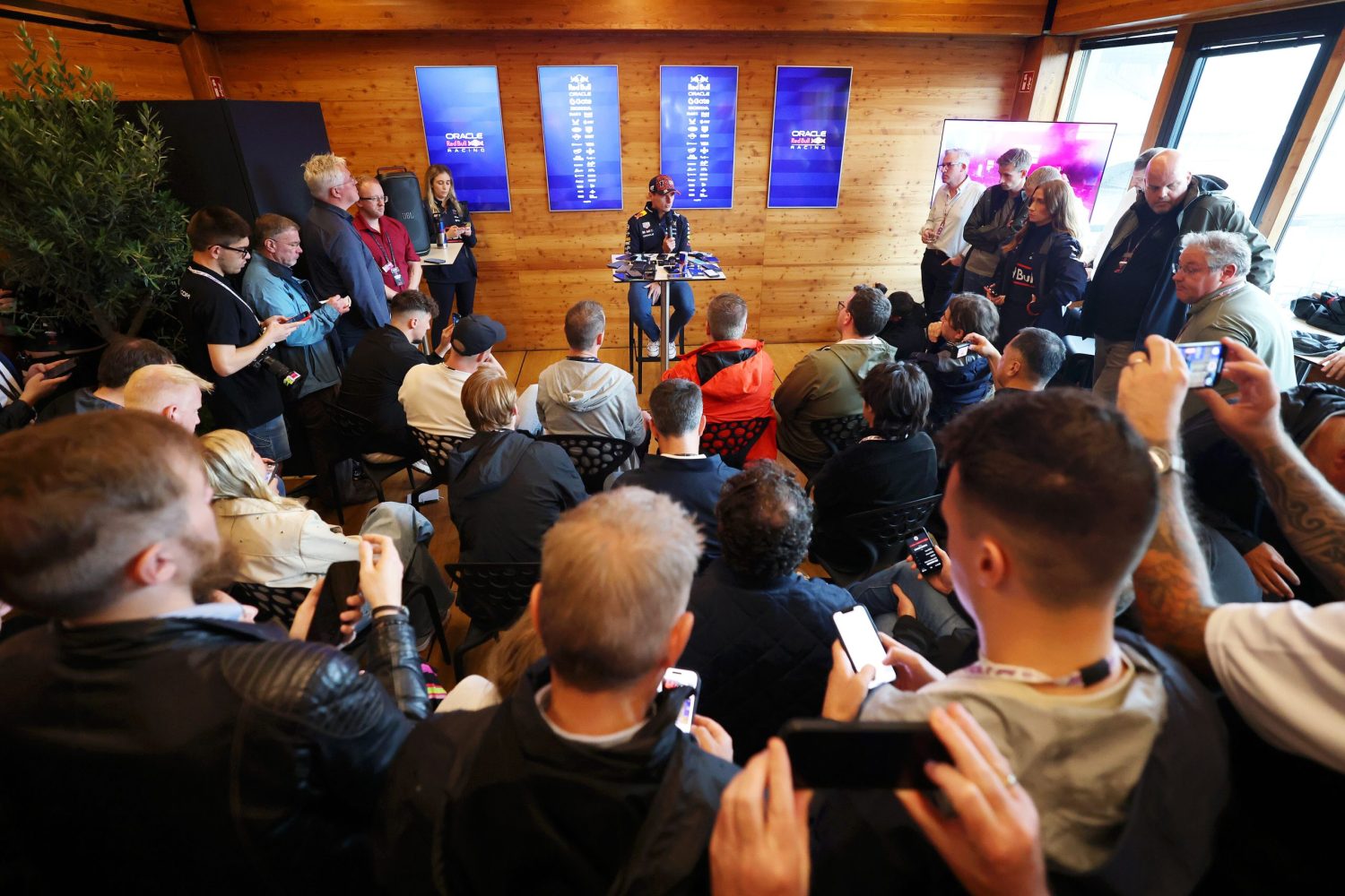 Verstappen: Horner exit ‘doesn’t really matter’ for F1 future