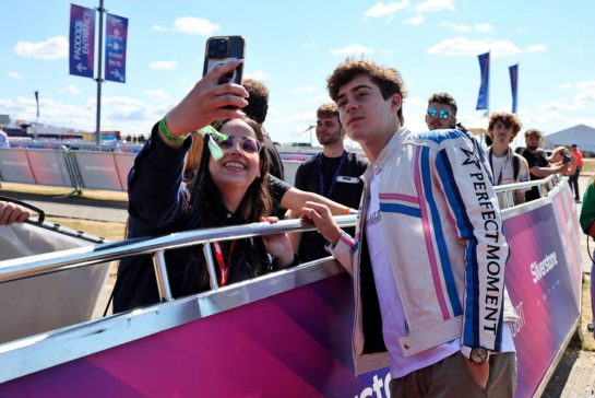 Franco Colapinto (ARG) Alpine F1 Team with fans.
03.07.2025. Formula 1 World Championship, Rd 12, British Grand Prix, Silverstone, England, Preparation Day.
- www.xpbimages.com, EMail: requests@xpbimages.com &copy; Copyright: Moy / XPB Images