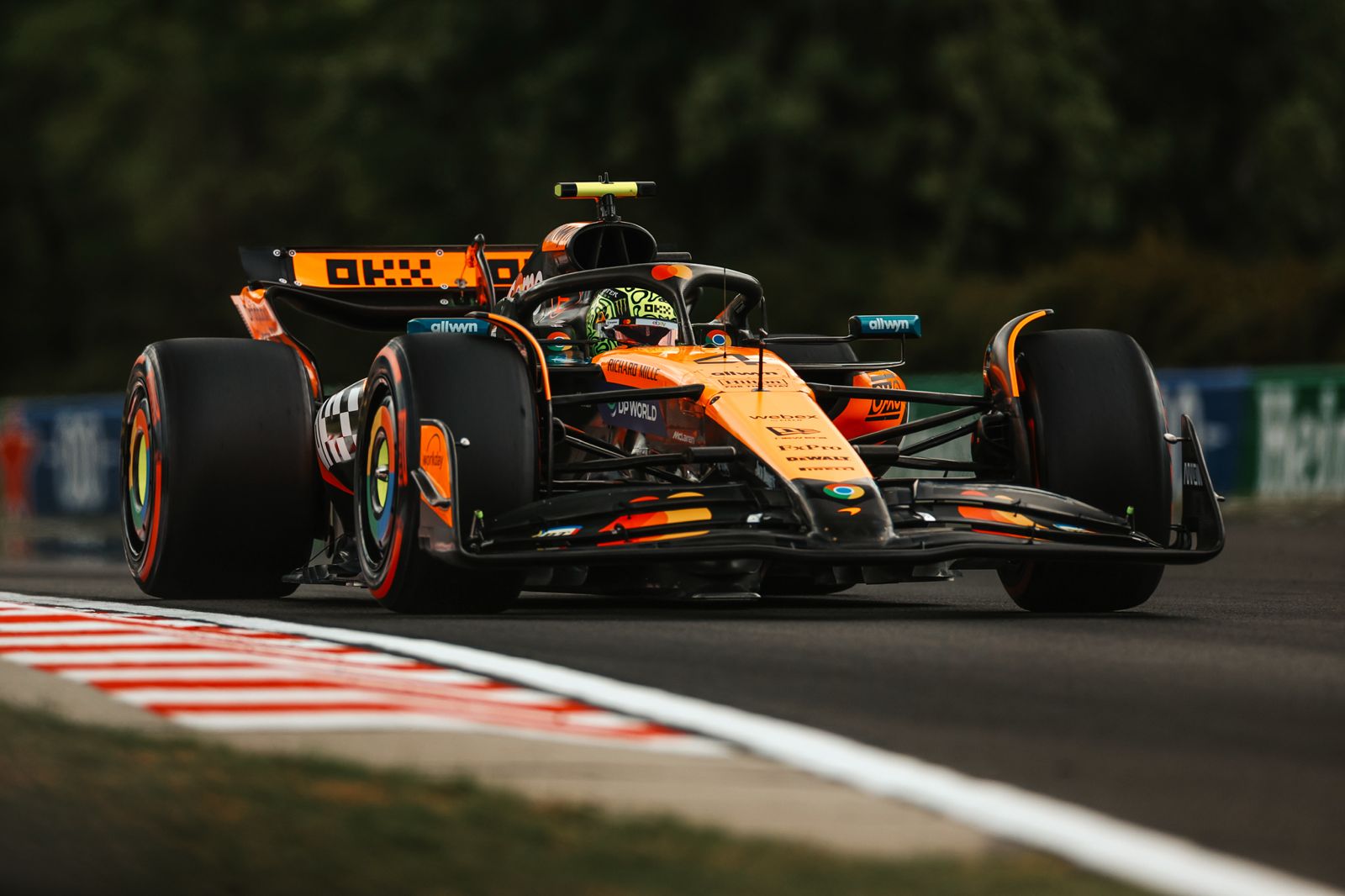 Norris staying cautious despite blistering Friday pace
