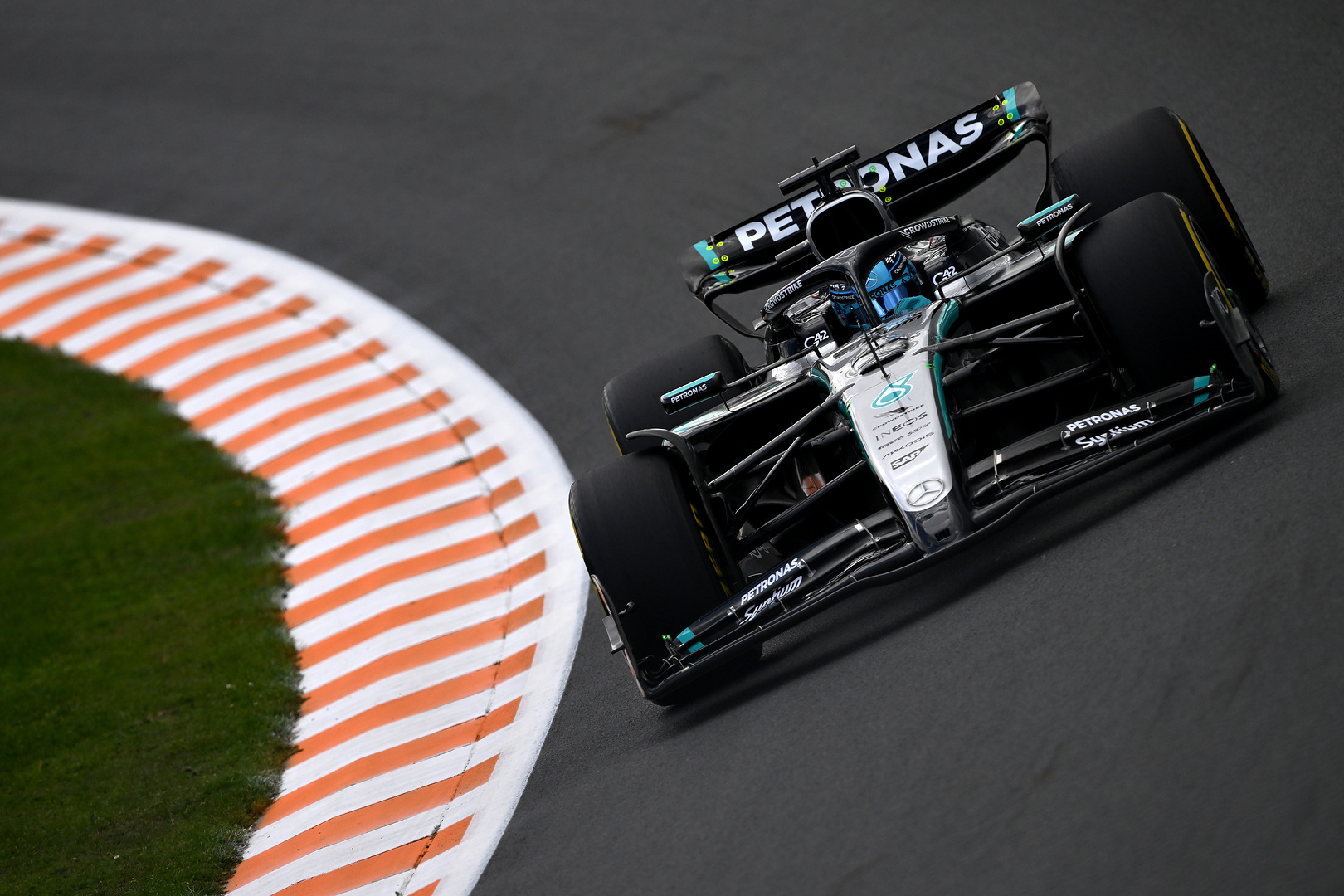 Wolff confirms Russell and Antonelli to lead Mercedes into 2026