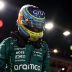 Hamilton claps back at Alonso rant with meme for the ages