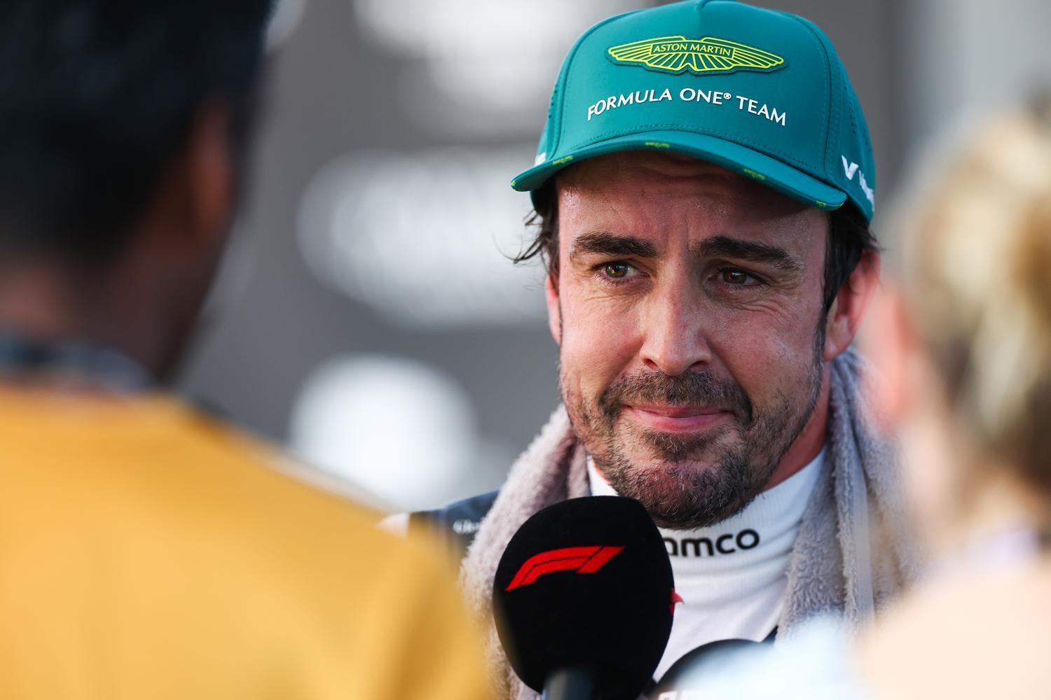 Alonso urges Aston Martin to solve mystery of fading weekend pace