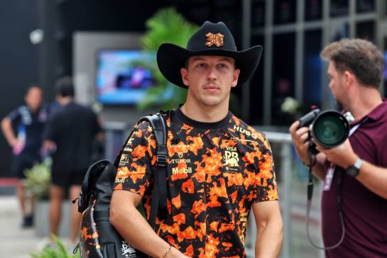 Liam Lawson (NZL) Racing Bulls.
16.10.2025. Formula 1 World Championship, Rd 19, United States Grand Prix, Austin, Texas, USA, Preparation Day.
- www.xpbimages.com, EMail: requests@xpbimages.com &copy; Copyright: Bearne / XPB Images