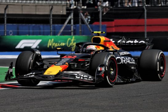 Yuki Tsunoda (JPN) Red Bull Racing RB21.
24.10.2025. Formula 1 World Championship, Rd 20, Mexican Grand Prix, Mexico City, Mexico, Practice Day.
- www.xpbimages.com, EMail: requests@xpbimages.com &copy; Copyright: Moy / XPB Images
