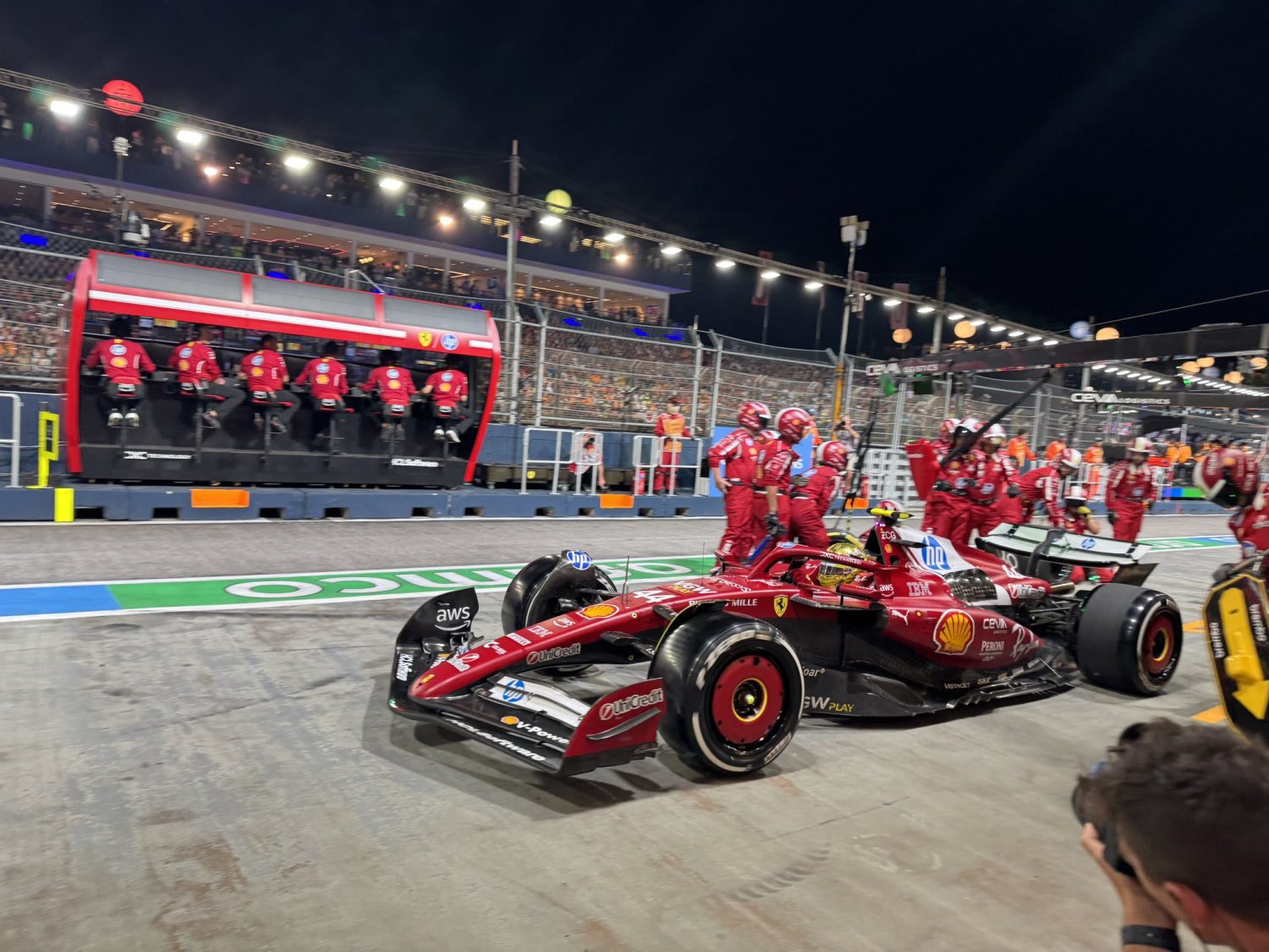 Button warns: Hamilton’s F1 future hangs on 2026