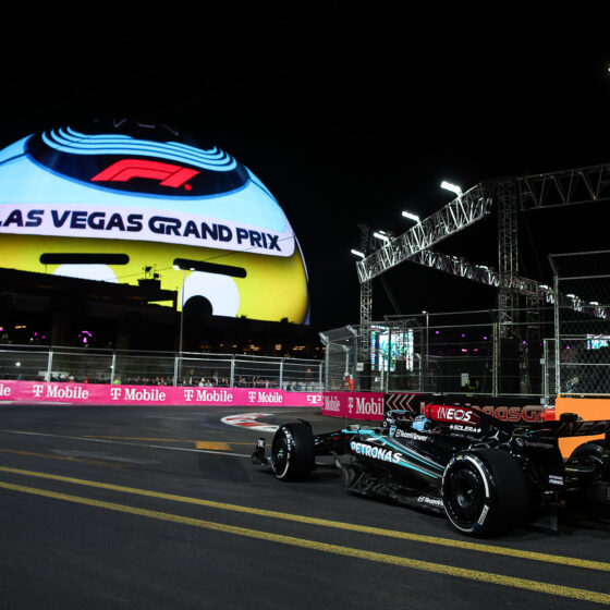 Russell hit with steering woes again en route to Vegas P2