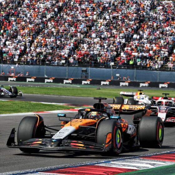 Ecclestone stirs the pot again – McLaren may be holding back Piastri!