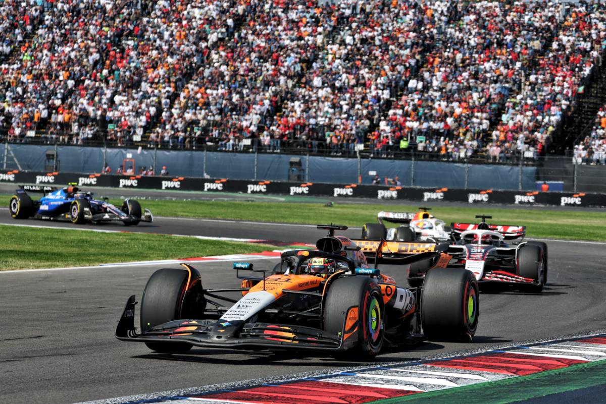 Ecclestone stirs the pot again – McLaren may be holding back Piastri!