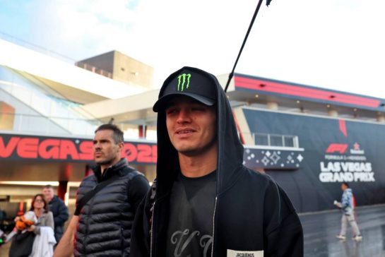 Lando Norris (GBR) McLaren.
19.11.2025. Formula 1 World Championship, Rd 22, Las Vegas Grand Prix, Las Vegas, Nevada, USA, Preparation Day.
- www.xpbimages.com, EMail: requests@xpbimages.com &copy; Copyright: Bearne / XPB Images