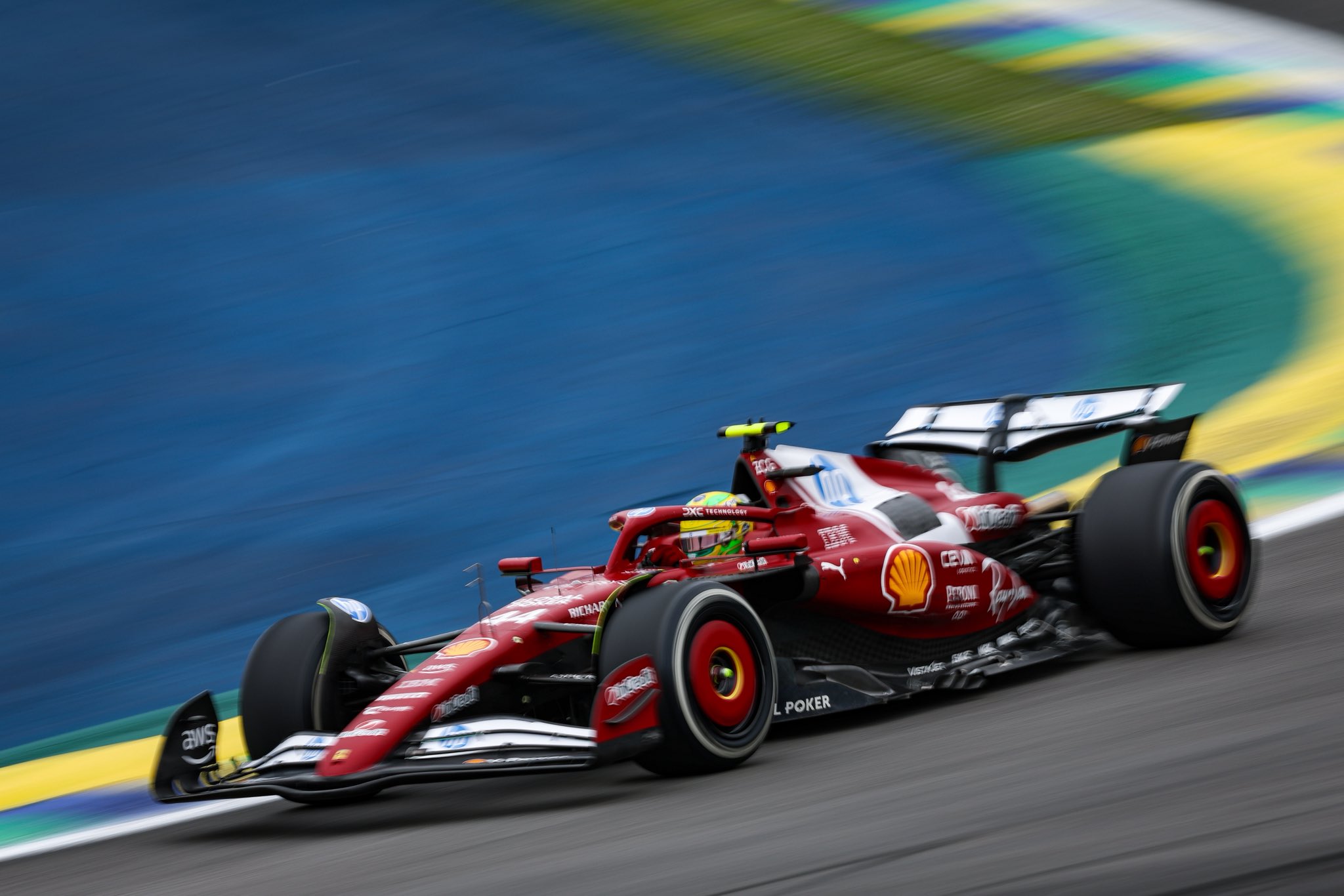 Hamilton admits Ferrari dream has become ‘a nightmare’