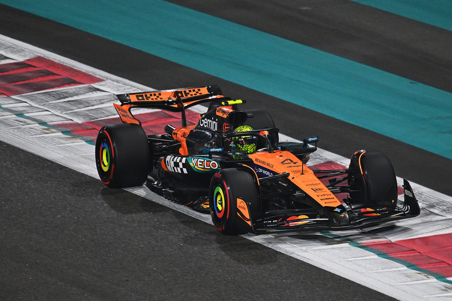 Abu Dhabi GP: Verstappen on pole, edges Norris and Piastri!