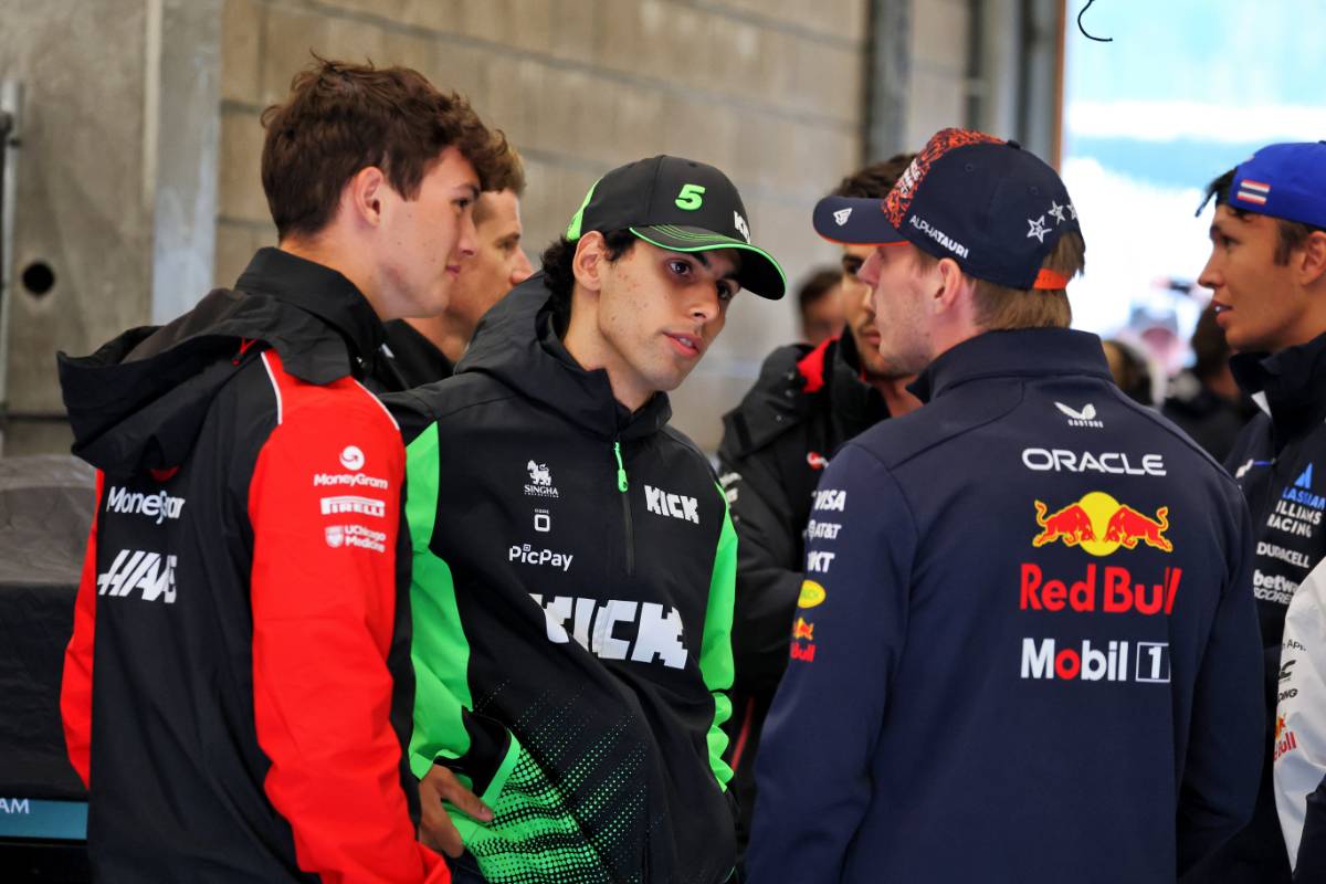Quiet mentorship wins Verstappen new title: ‘Dad of all rookies’