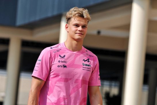 Paul Aron (EST) Alpine F1 Team Reserve Driver.
04.12.2025. Formula 1 World Championship, Rd 24, Abu Dhabi Grand Prix, Yas Marina Circuit, Abu Dhabi, Preparation Day.
- www.xpbimages.com, EMail: requests@xpbimages.com &copy; Copyright: Moy / XPB Images