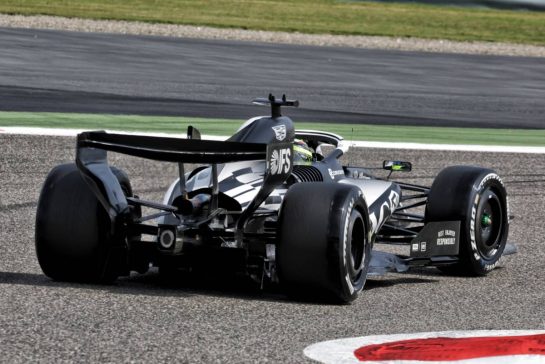 Sergio Perez (MEX) Cadillac Formula 1 Team Car.
12.02.2026. Formula 1 Testing, Bahrain Test One, Sakhir, Bahrain, Day Two.
- www.xpbimages.com, EMail: requests@xpbimages.com &copy; Copyright: Moy / XPB Images