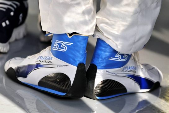 Carlos Sainz (ESP) Williams F1 Team - racing boots.
12.02.2026. Formula 1 Testing, Bahrain Test One, Sakhir, Bahrain, Day Two.
- www.xpbimages.com, EMail: requests@xpbimages.com &copy; Copyright: Charniaux / XPB Images