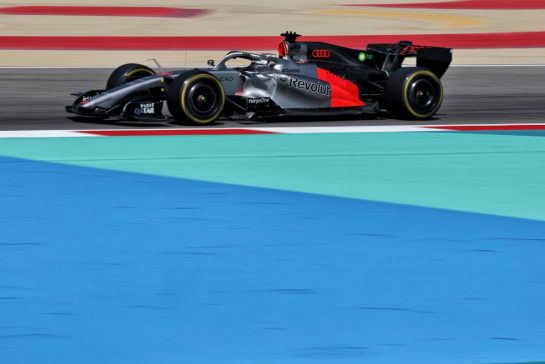 Nico Hulkenberg (GER) Audi F1 Team R26.
18.02.2026. Formula 1 Testing, Bahrain Test Two, Sakhir, Bahrain, Day One.
- www.xpbimages.com, EMail: requests@xpbimages.com &copy; Copyright: Moy / XPB Images
