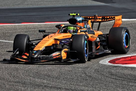 Lando Norris (GBR) McLaren F1 Team MCL40.
18.02.2026. Formula 1 Testing, Bahrain Test Two, Sakhir, Bahrain, Day One.
- www.xpbimages.com, EMail: requests@xpbimages.com &copy; Copyright: Bearne / XPB Images