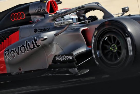 Nico Hulkenberg (GER) Audi F1 Team R26.
18.02.2026. Formula 1 Testing, Bahrain Test Two, Sakhir, Bahrain, Day One.
- www.xpbimages.com, EMail: requests@xpbimages.com &copy; Copyright: Bearne / XPB Images