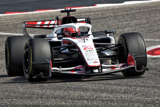 Esteban Ocon (FRA) Haas F1 Team VF-26.
18.02.2026. Formula 1 Testing, Bahrain Test Two, Sakhir, Bahrain, Day One.
- www.xpbimages.com, EMail: requests@xpbimages.com &copy; Copyright: Bearne / XPB Images
