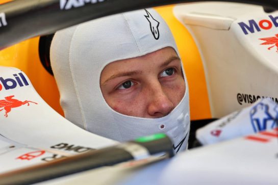 Liam Lawson (NZL) Racing Bulls Formula One Team VCARB 03.
19.02.2026. Formula 1 Testing, Bahrain Test Two, Sakhir, Bahrain, Day Two.
- www.xpbimages.com, EMail: requests@xpbimages.com © Copyright: Batchelor / XPB Images