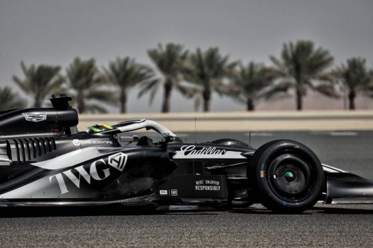 Sergio Perez (MEX) Cadillac Formula 1 Team CA01.
20.02.2026. Formula 1 Testing, Bahrain Test Two, Sakhir, Bahrain, Day Three.
- www.xpbimages.com, EMail: requests@xpbimages.com &copy; Copyright: Bearne / XPB Images