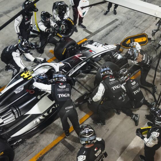 Bahrain F1 testing: Day 6 in pictures