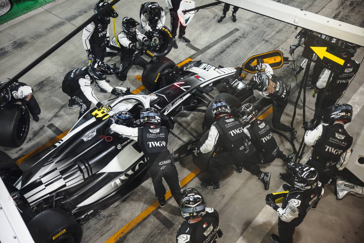 Bahrain F1 testing: Day 6 in pictures