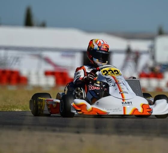 Karting legend manager warns Lindblad: ‘Be political and polite’