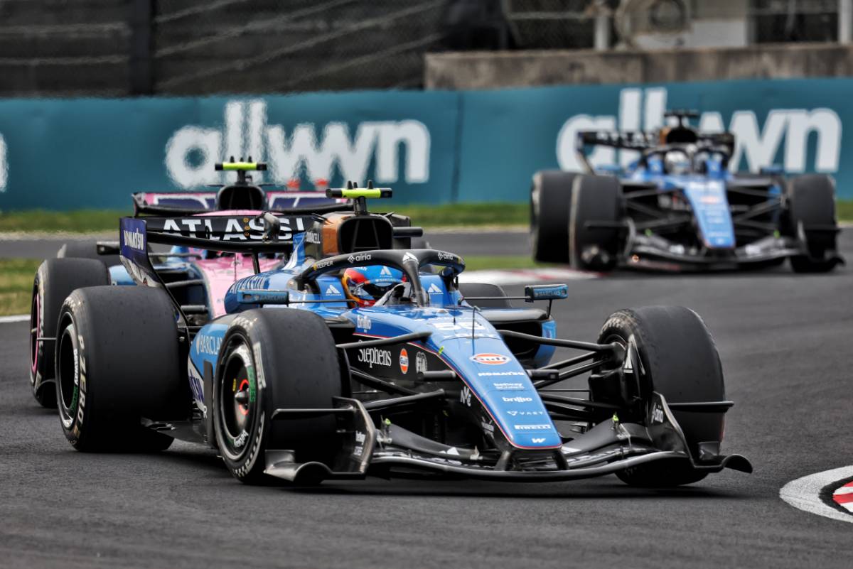 ‘He’s up against it’: Brundle fears Sainz facing career dead end in F1