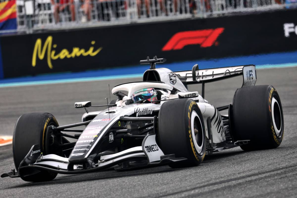 Perez urges Cadillac to ‘find performance’ or risk being left behind