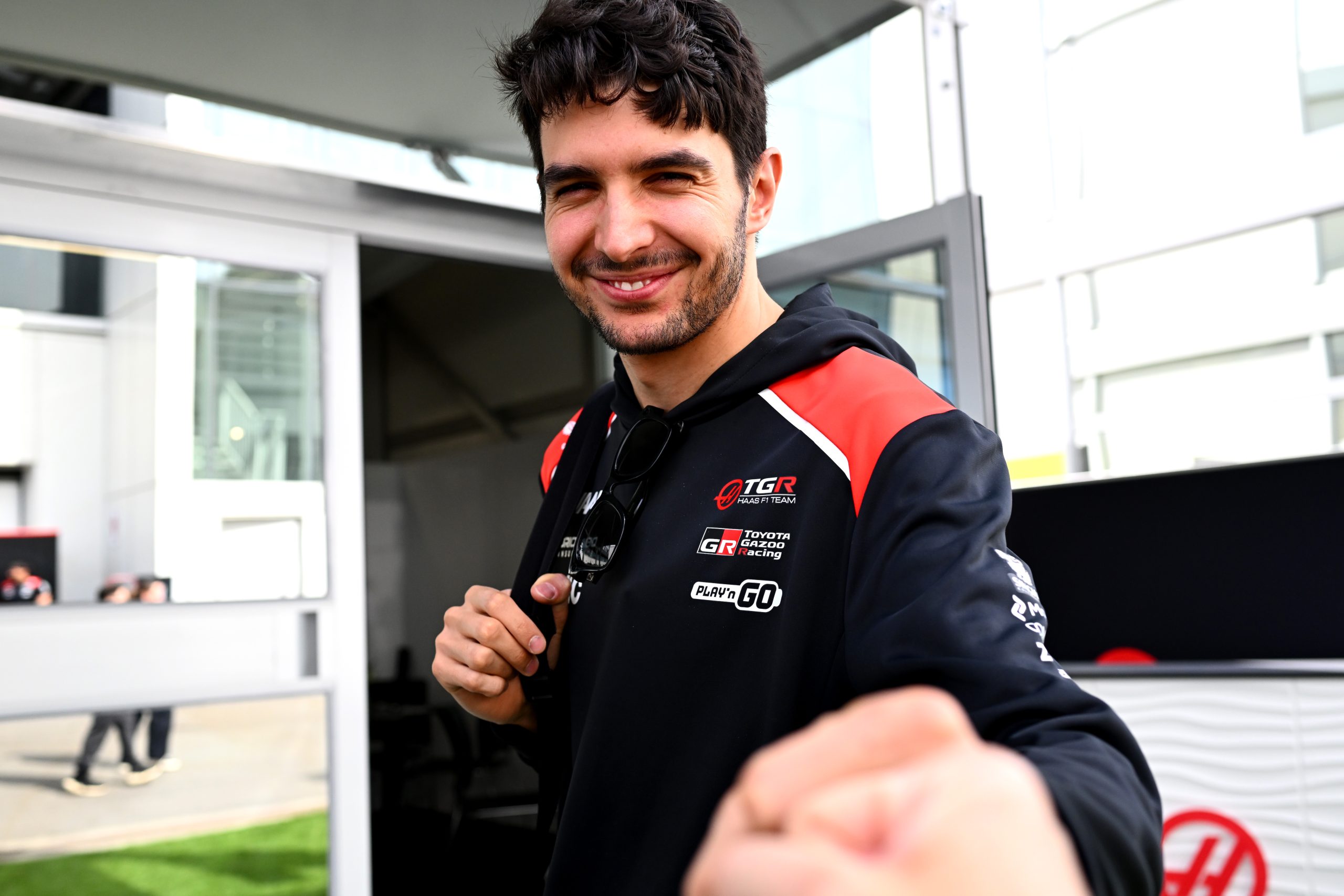 Komatsu hints at when Haas will decide its 2027 driver line-up