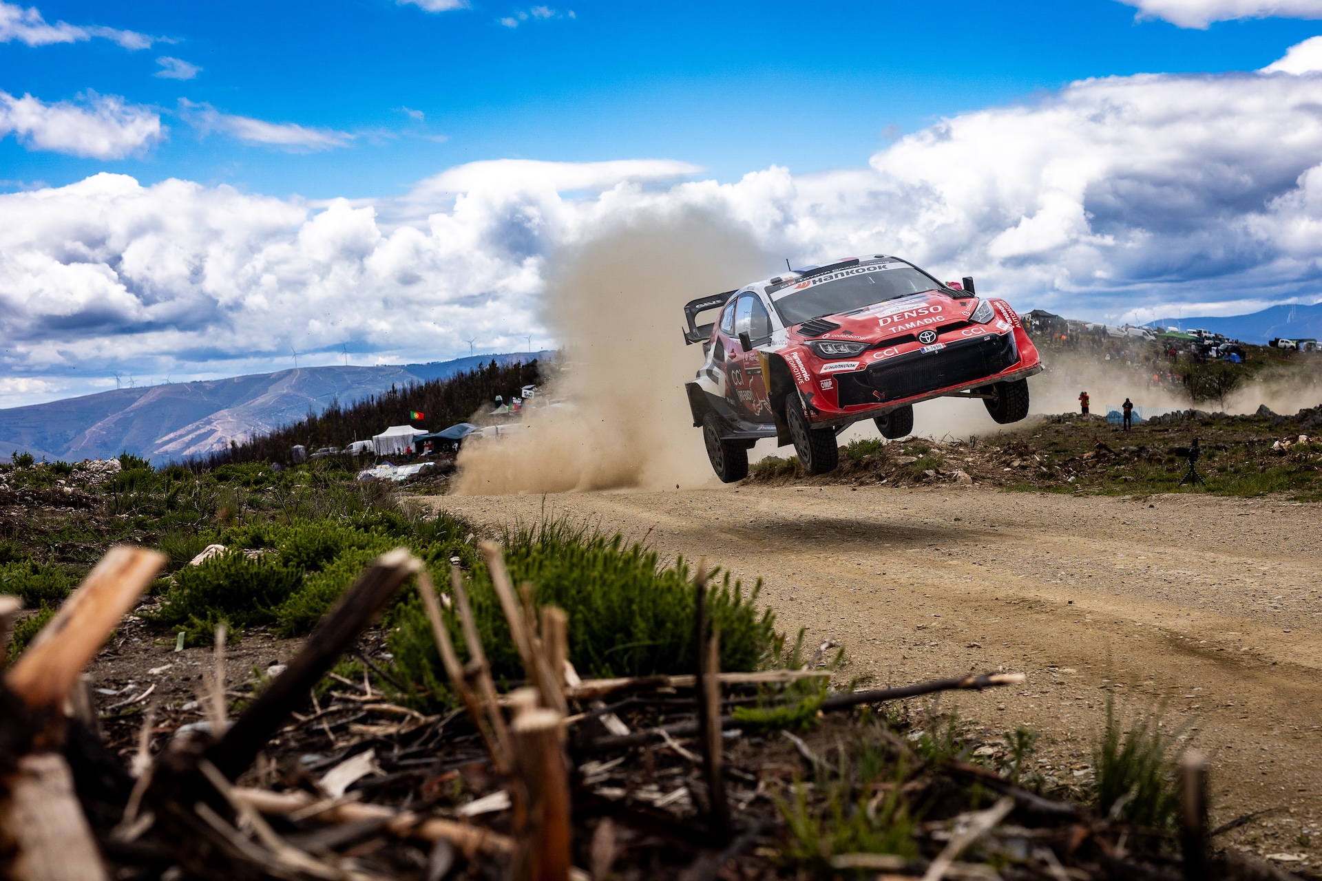 WRC – Ogier heads Neuville after dramatic Portugal Friday